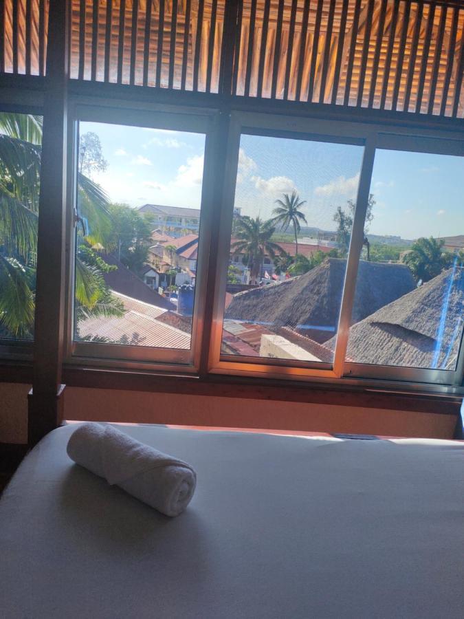 Serene Beach Resort Daressalam Exterior foto