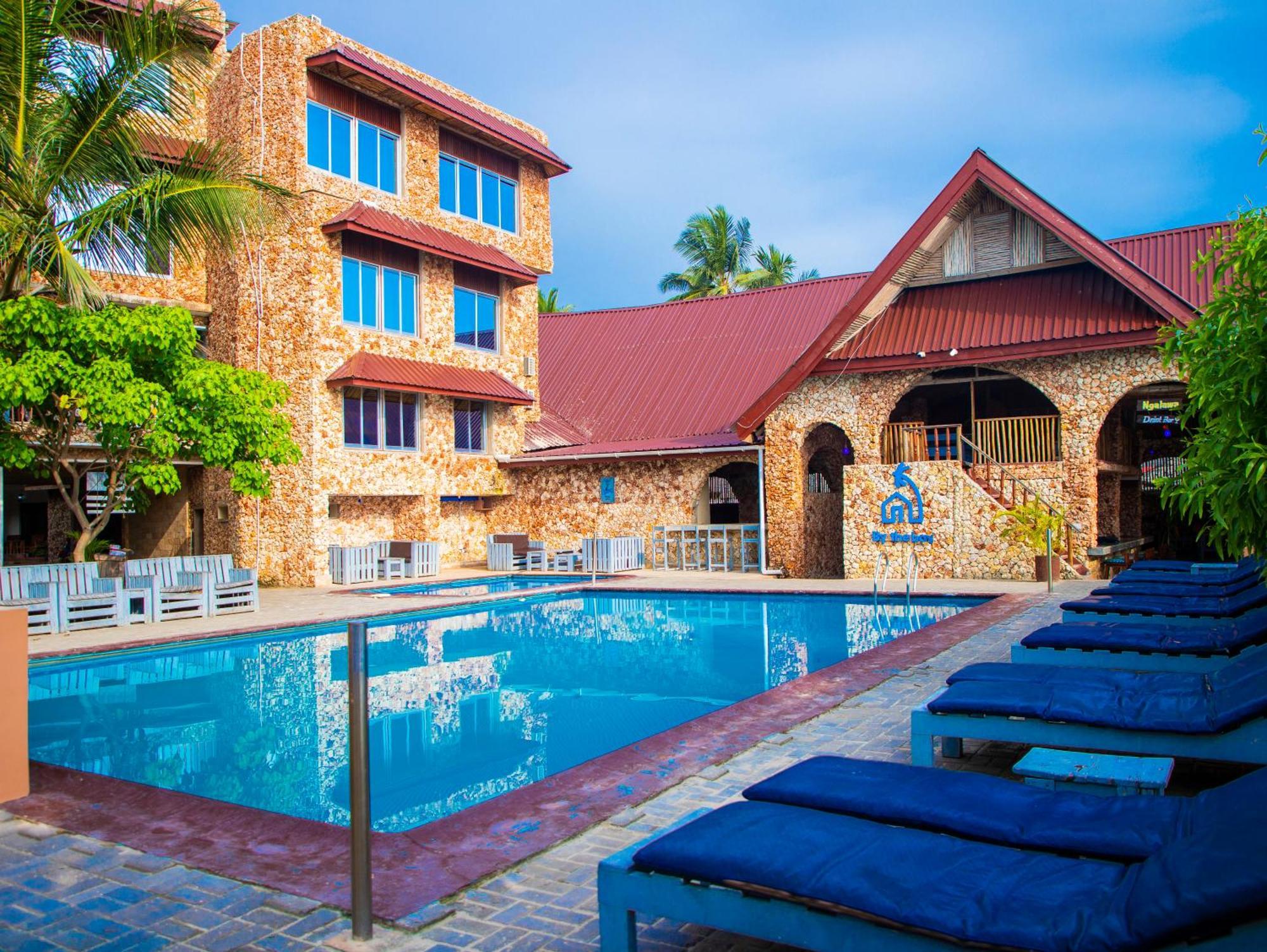 Serene Beach Resort Daressalam Exterior foto