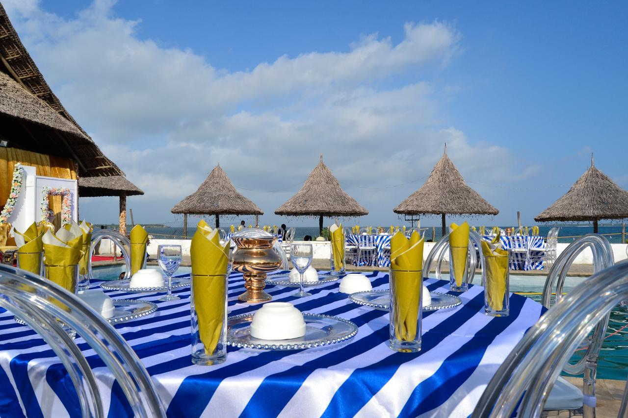Serene Beach Resort Daressalam Exterior foto