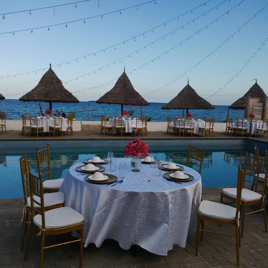 Serene Beach Resort Daressalam Exterior foto